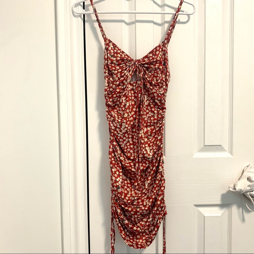 Floral Drawstring Dress - Picture 2 of 4